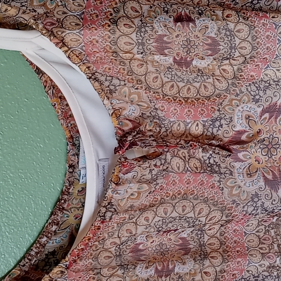 Blouse - Picture 2 of 3